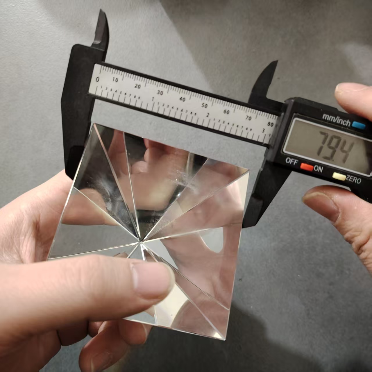 1PC 80mm Quadrangular Pyramid  - огляд і ціна Photography Lighting Test